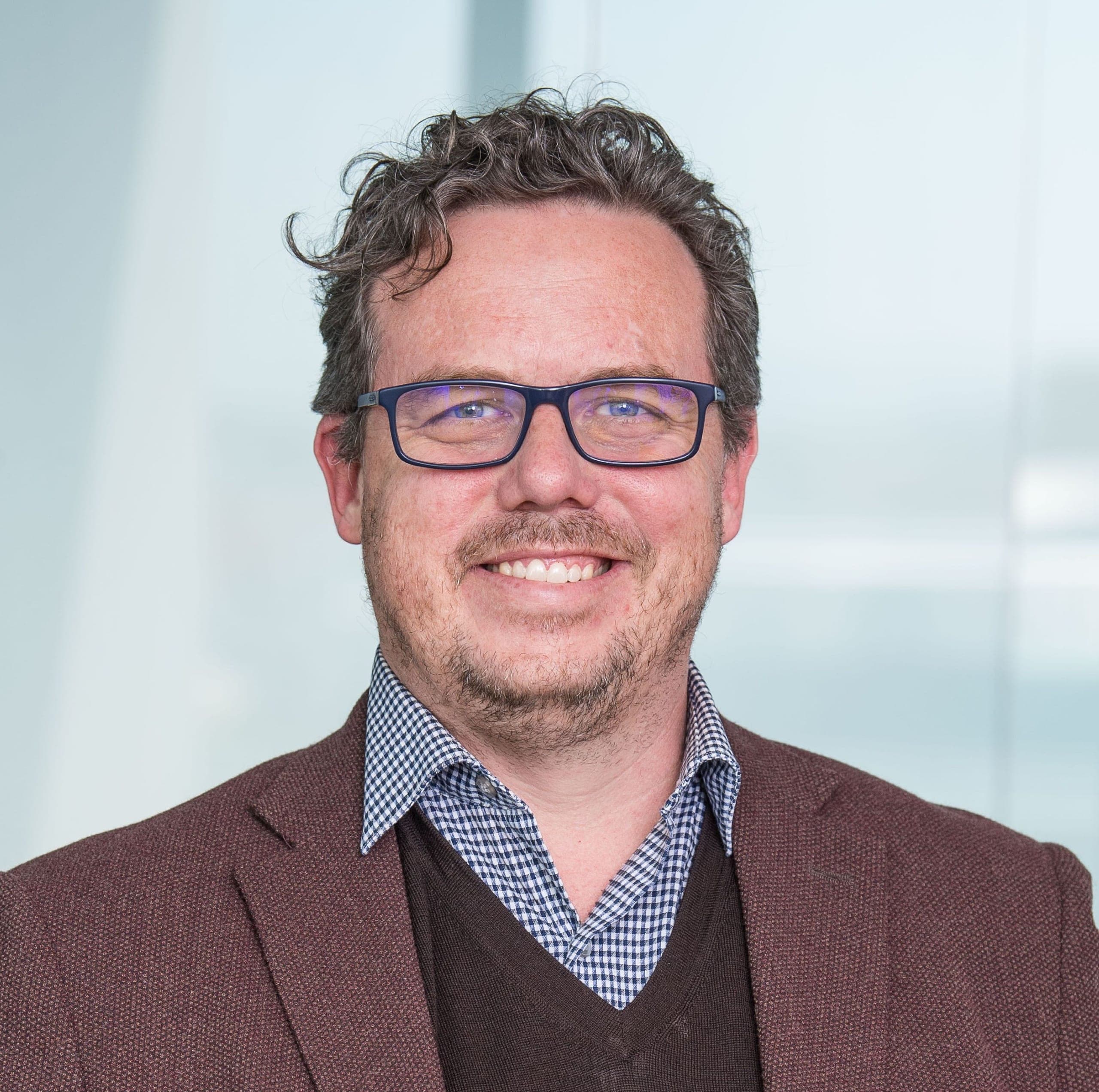 Dr Nathan Lovell