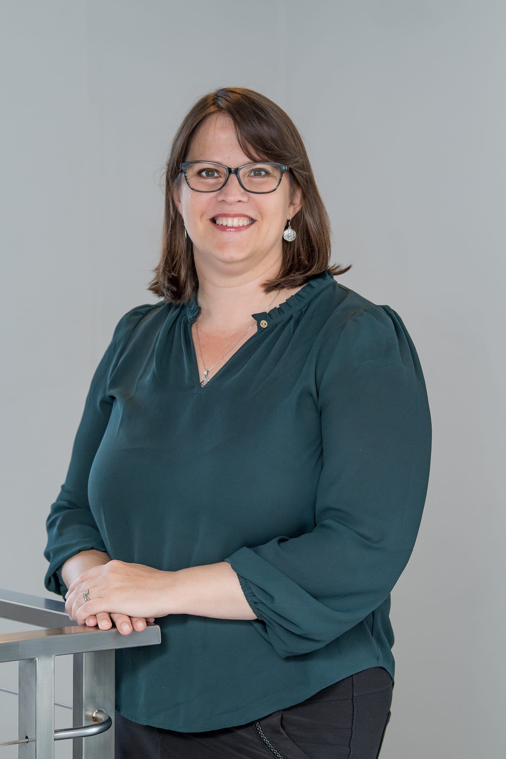 Mrs Nina van Veen
